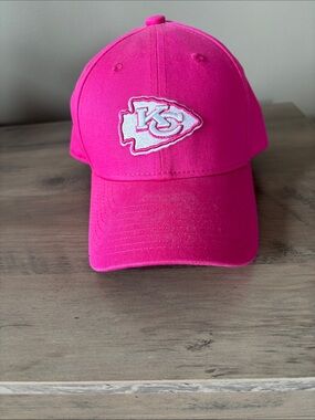 Girls NFL Chiefs Hat Size 7-16 NWOT